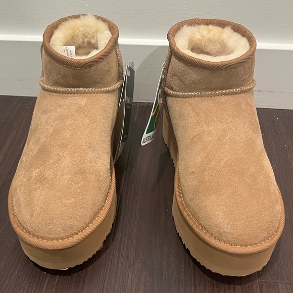 UGG Since 1974 Classic Ultra Mini Platform Boots - Chestnut - Picture 2 of 5